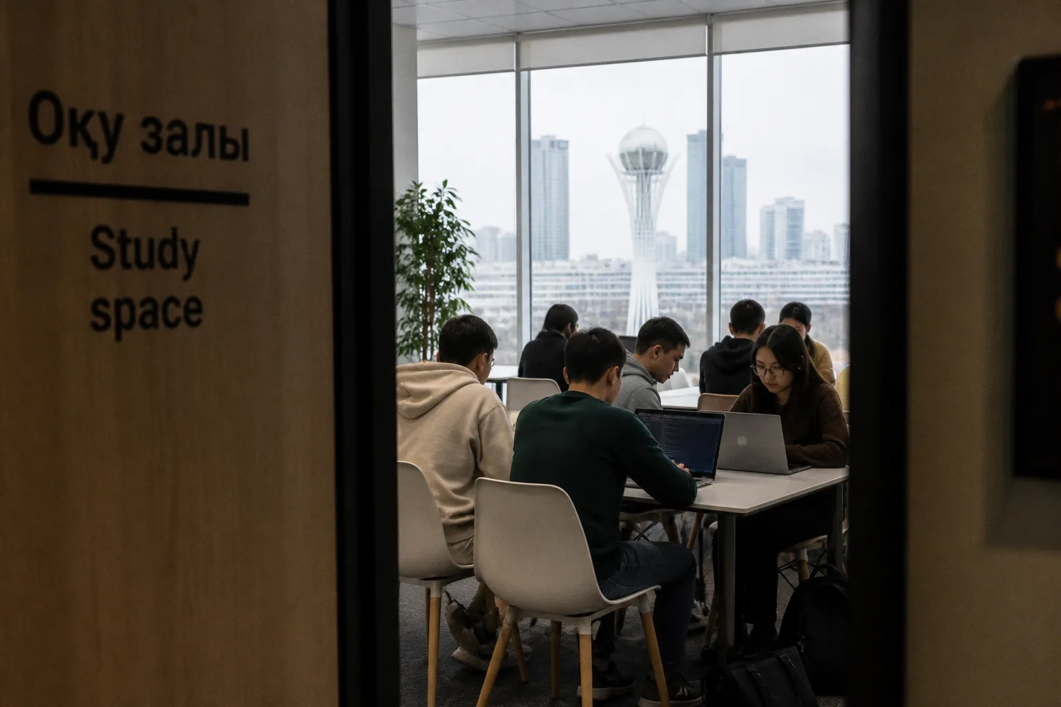 Бесплатное IT-образование для казахстанцев: Astana Hub запустил приём заявок на программу Tech Orda